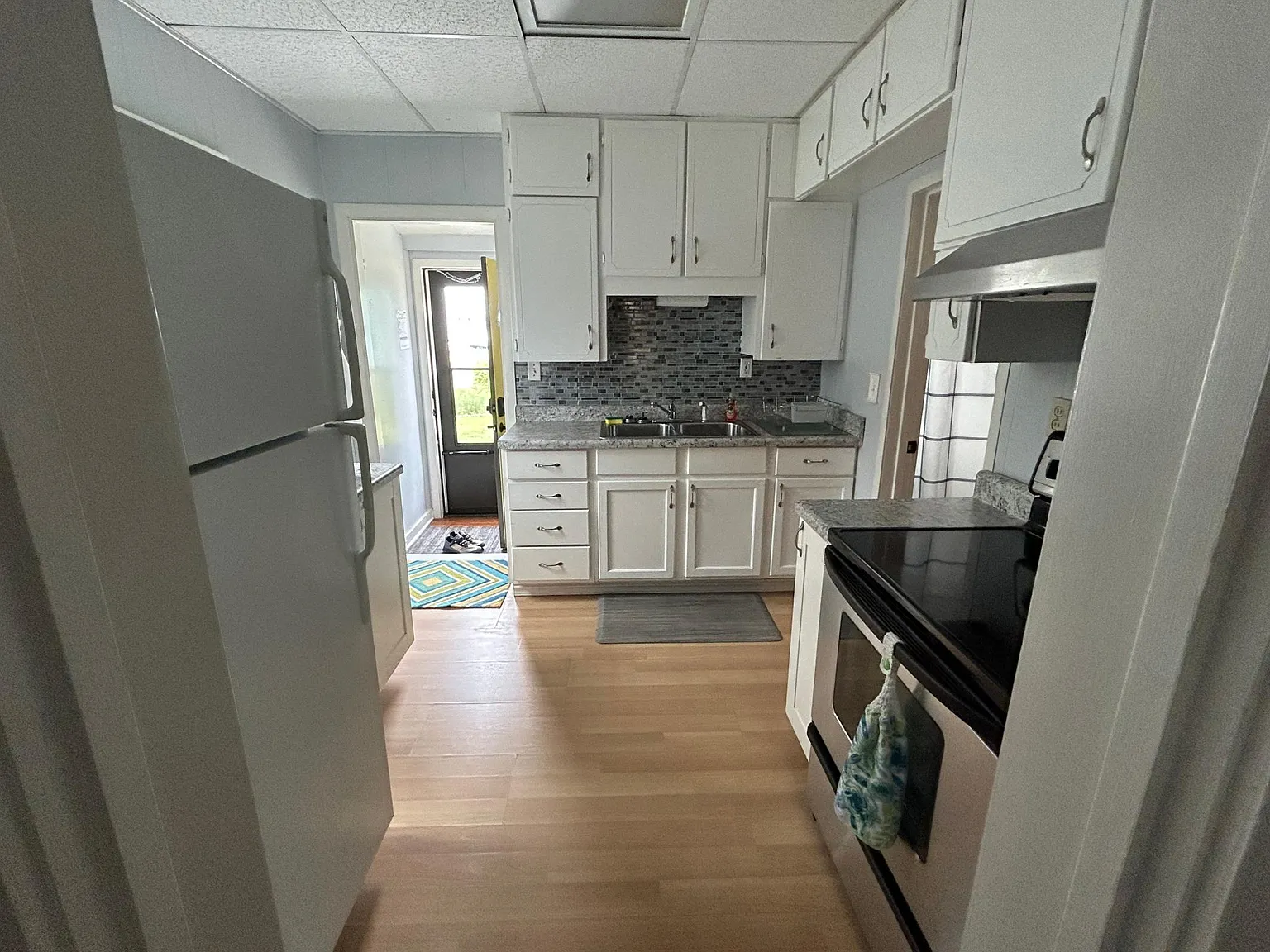 2 bed, 818 sqft, $1,800 — Photo 3