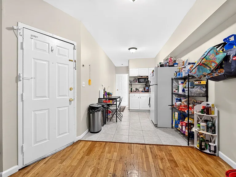 324 Monroe St #6 — Photo 3