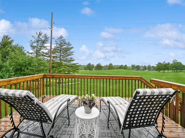 948 Willow Ln, Lisbon, IA 52253