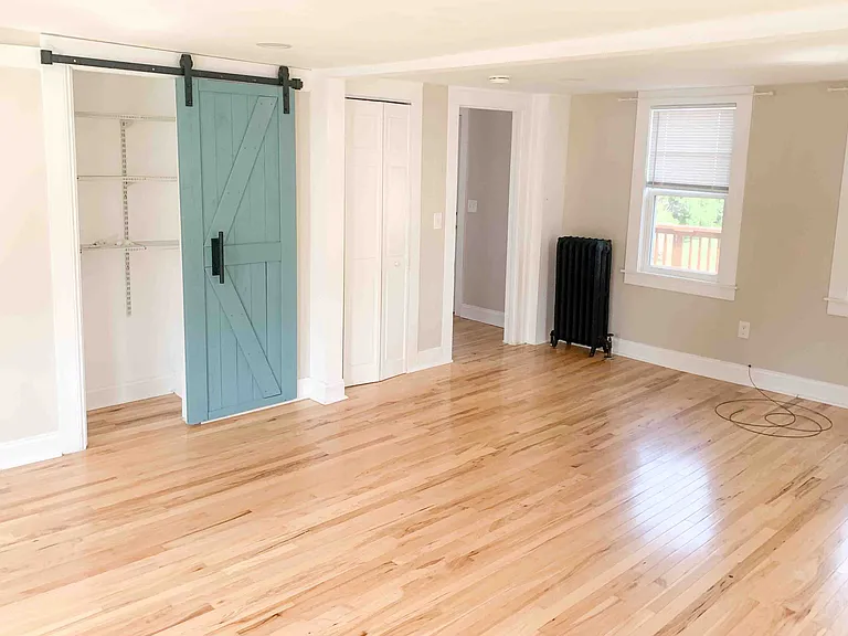 321 Bridge St — Photo 8