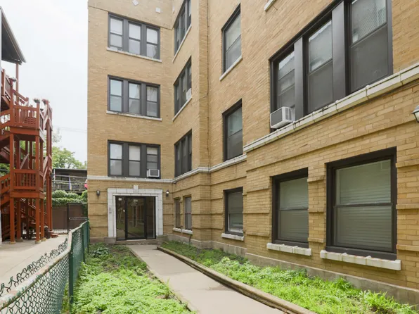 837 W Cornelia Ave, Chicago, IL