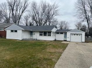 678 Maple Dr, Dundee, MI 48131