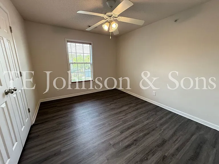 3761-301 Holmes Creek Pl — Photo 9