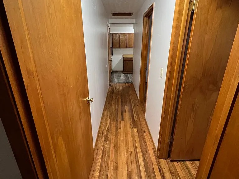 311 E Fairview Ave — Photo 5