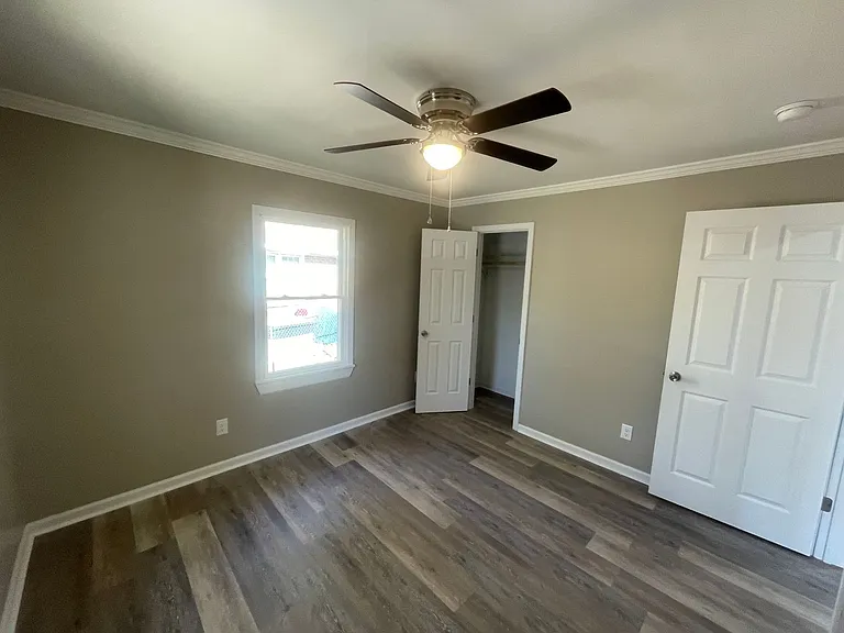 303 Freeman St SE — Photo 7