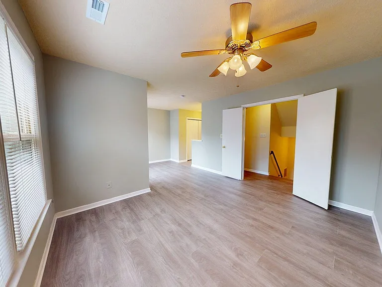 6008 Chestnut Hollow Ct — Photo 16