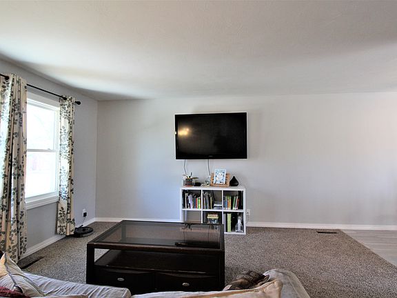 3rd image of 4321 Gertie Ave