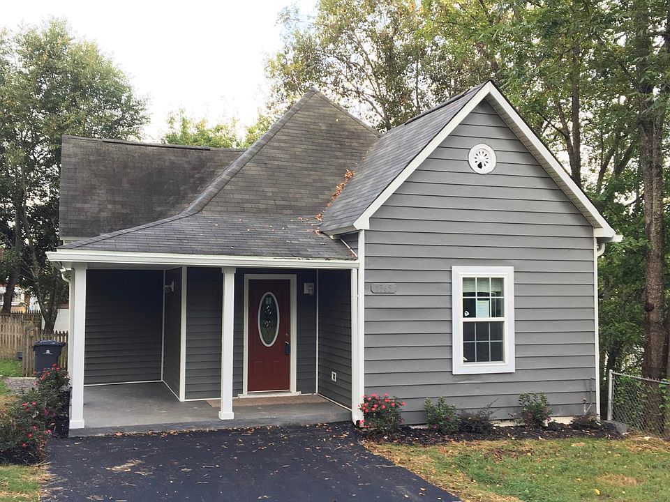 1st image of 1365 Matthews Pl