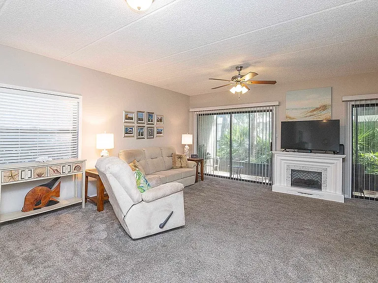 1 Talavera Ct — Photo 4