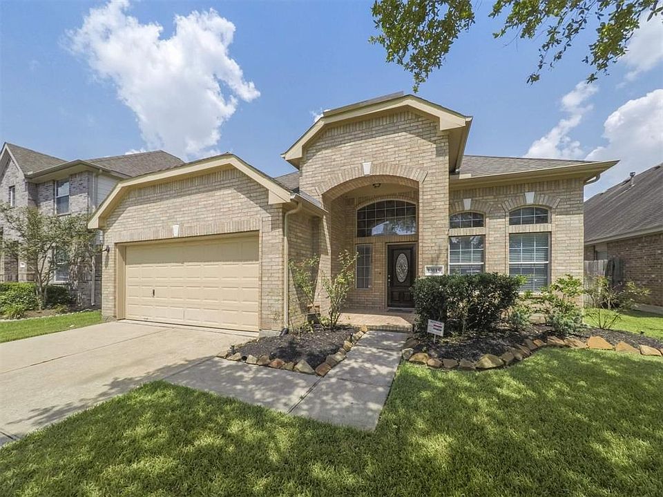 1st image of 13115 Orchard Green Dr