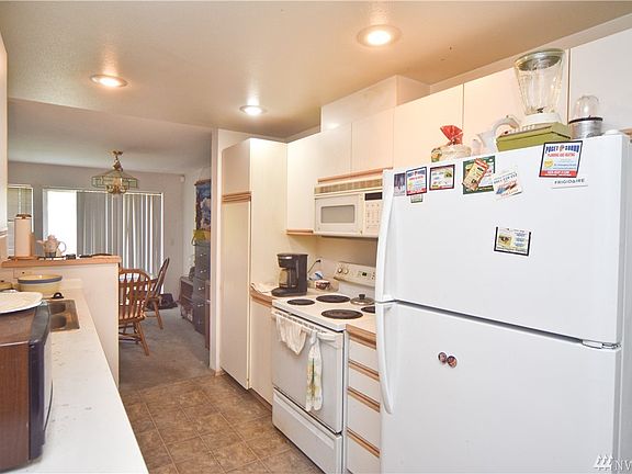 4th image of 23617 55th Pl S Unit 123