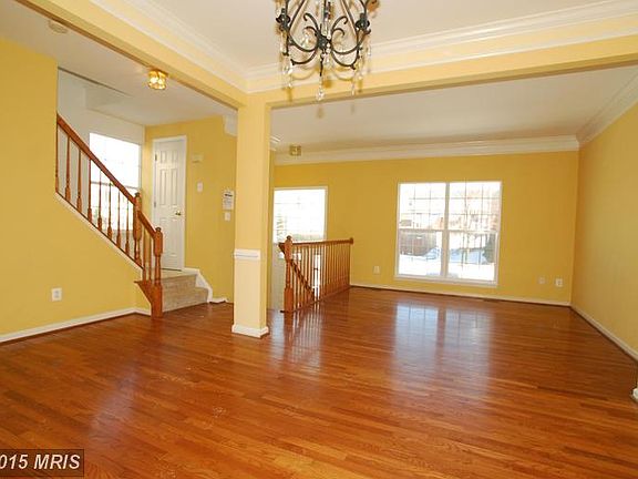 2nd image of 521 Tuliptree Sq NE
