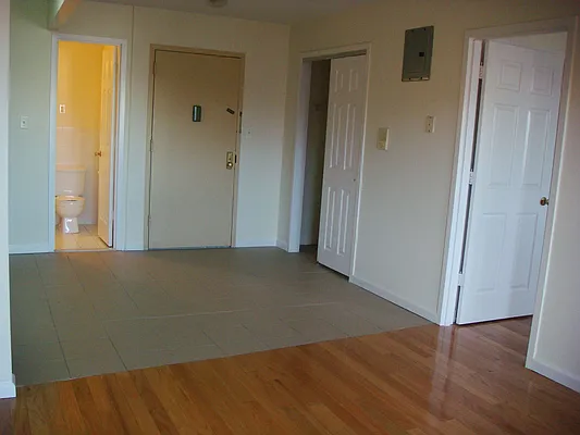 Rented by Avanguard Realty Corp | media 15