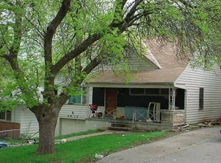 4815 Manderson St, Omaha, NE 68104