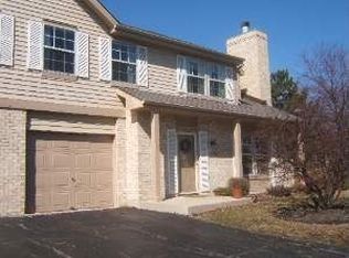 3194 Anton Dr, Aurora, IL 60504