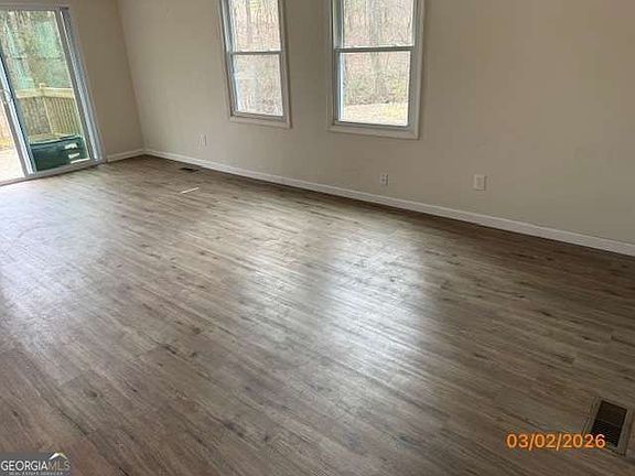 4th image of 62 McClure Rd