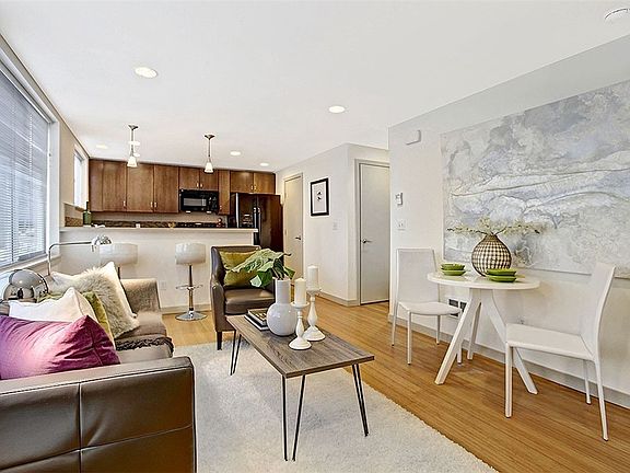 Kitchen/Living Room