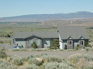 35 Hawkins Peak Rd, Markleeville, CA 96120