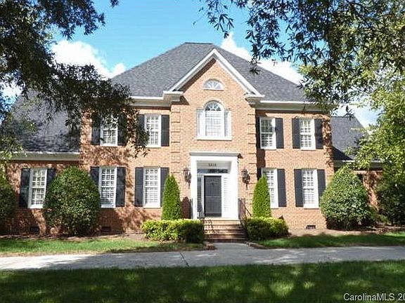 2nd image of 5616 Royal Troon Ct