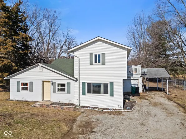 6724 E Spring Lake Rd, Mooresville, IN 46158