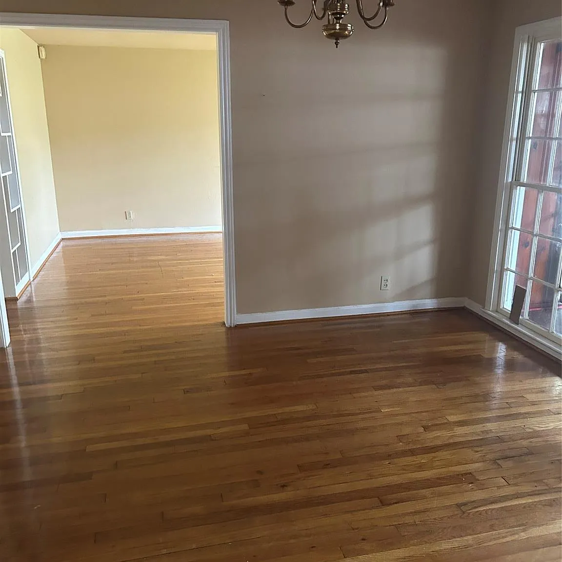 3 bed, 2.0 bath, 1751 sqft, $2,000 — Photo 3
