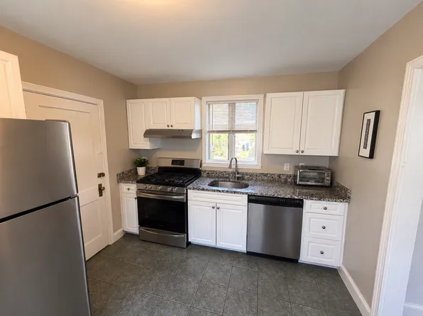 147 Summer St #1, Watertown, MA 02472