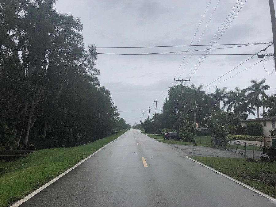 2nd image of 5241 SW 82nd Ave