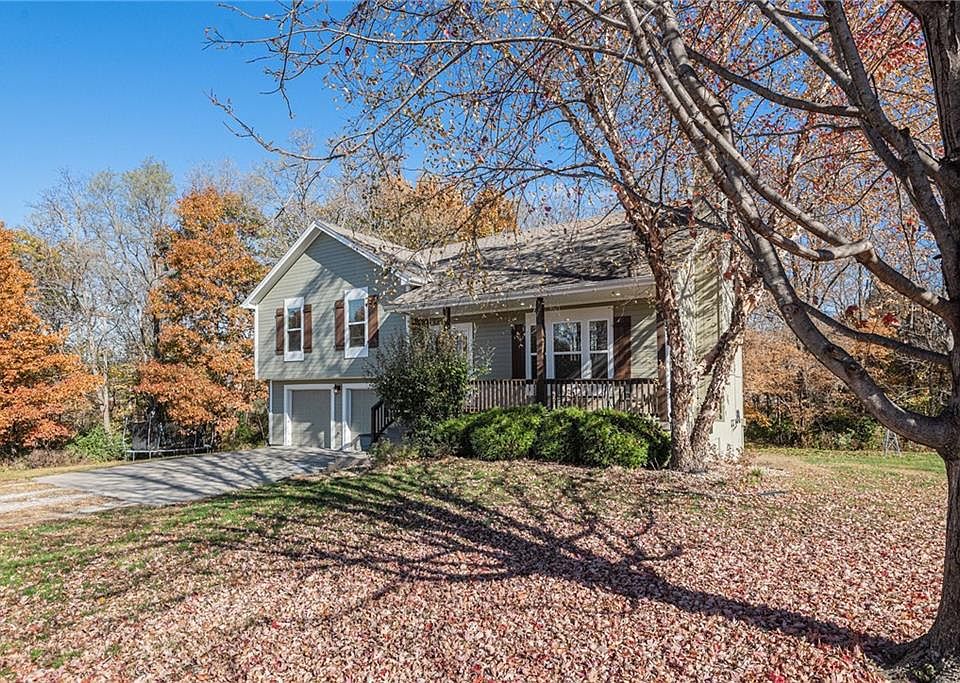 1st image of 5871 SW Walnut Cv
