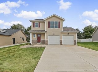 Covington, Belleville, IL 62220