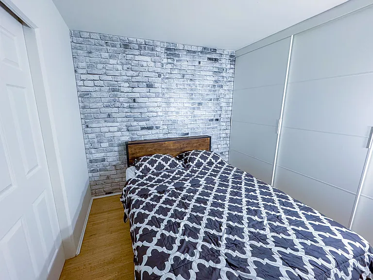 1925 Nelson St #102 — Photo 9