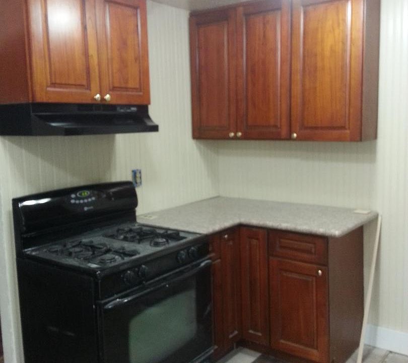 2nd image of 2505 Mountain Ln