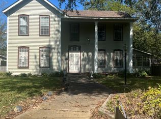 318 Martin Luther King St, Okolona, MS 38860