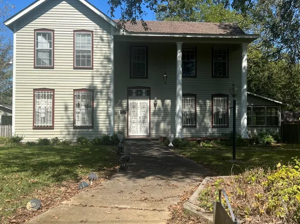 318 Martin Luther King St, Okolona, MS 38860