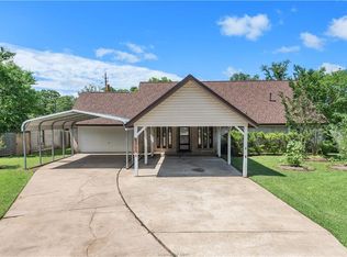 1009 Crestwood Dr, Bryan, TX 77801