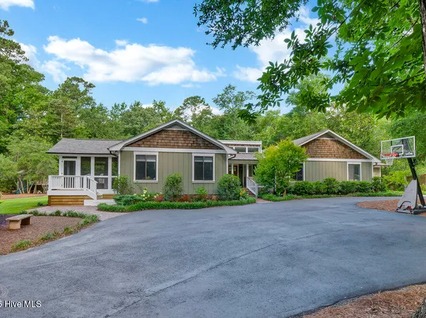 2306 New Orleans Place, Wilmington, NC 28403