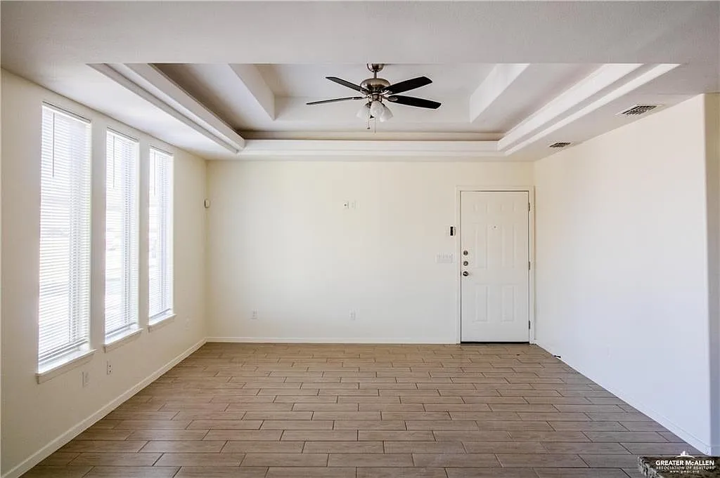 2 bed, 2.0 bath, 950 sqft, $1,100 — Photo 4