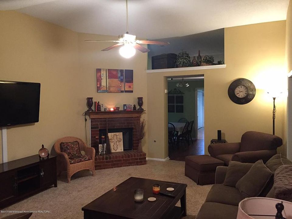 1st image of 5412 Payton Dr E