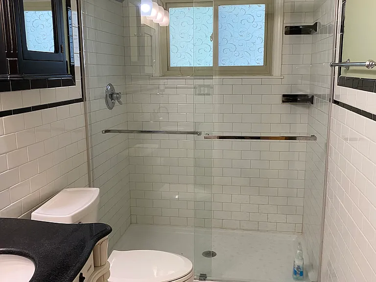 1318 Park Ln — Photo 9