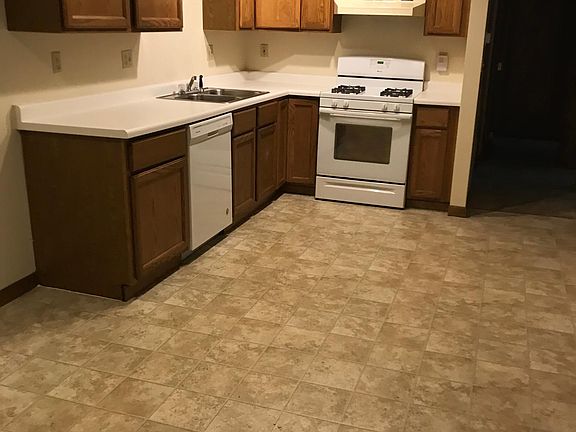 4th image of 341 Mohawk Dr APT C