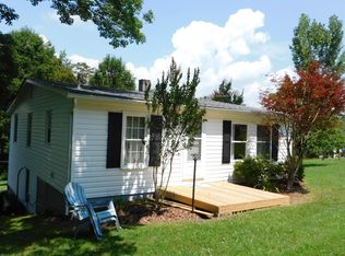 4895 Little Irish Rd, Hiwassee, VA 24347