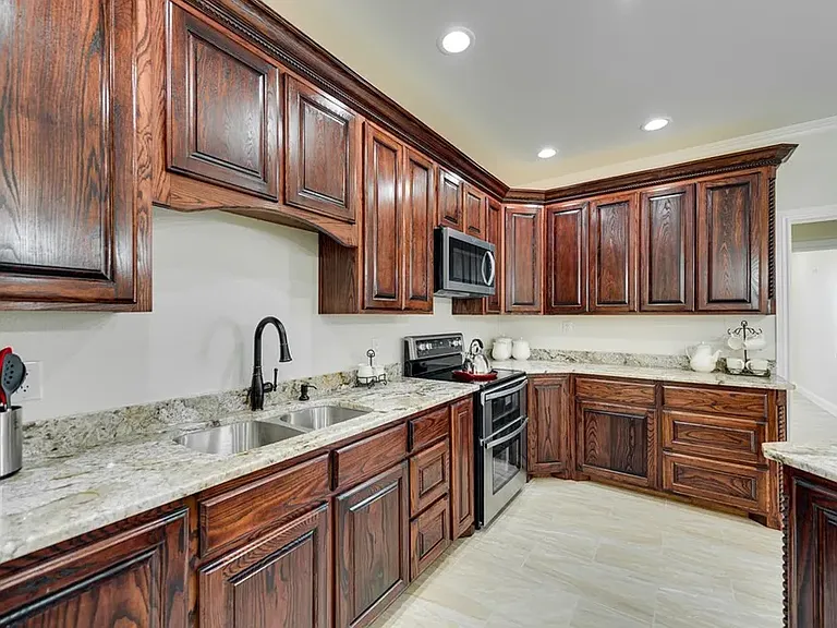 8408 W Larry Ln — Photo 19