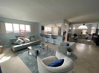 610 Island Way APT 608, Clearwater, FL 33767