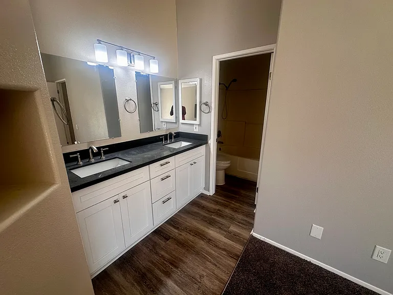 930 Willmont Way — Photo 9