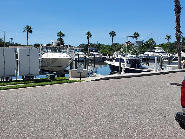 3199 Nautical Pl S — Photo 2