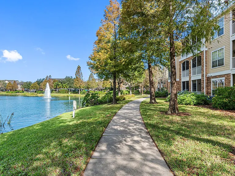10420 McKinley Dr — Photo 35