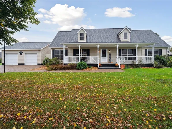 219 Elderton Heights Rd, Elderton, PA 15736