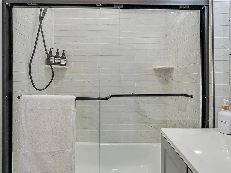 97-99 Zabriskie St #3R — Photo 17