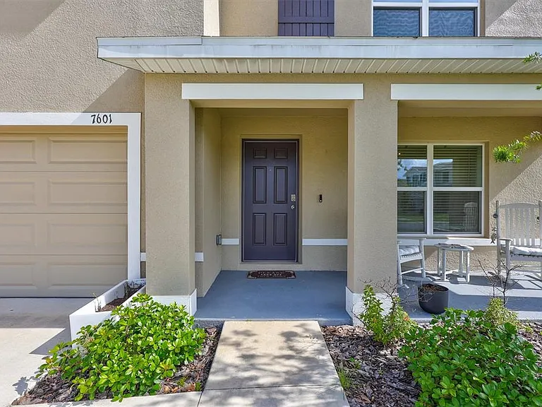 7601 Rosewood Garden Loop — Photo 3