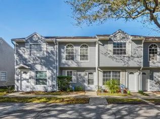 8528 J R Manor Dr, Tampa, FL 33634