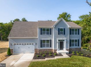 892 Centerton Rd, Mount Laurel, NJ 08054